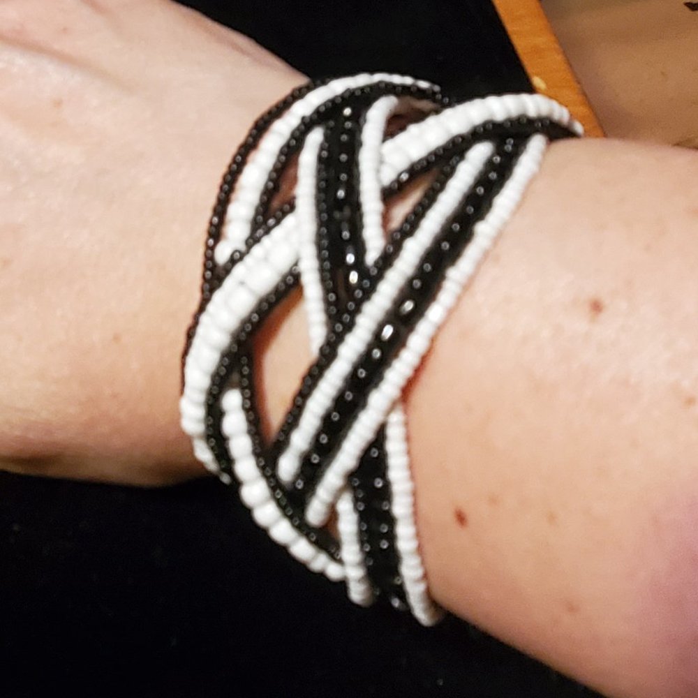 Black and White Seed Bead Cuff Bracelet  VINTAGE